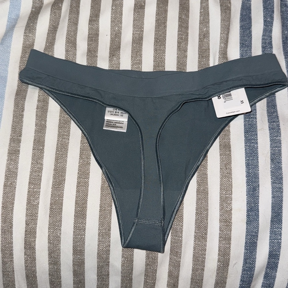 Underwear - Picture 3 of 4